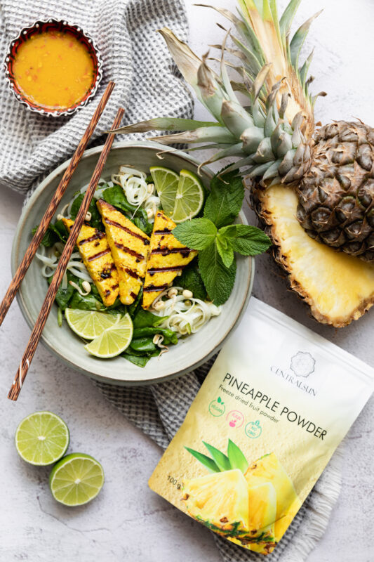 Külmkuivatatud ananassi pulber ananssi marinaadis grillitud tofu centralsun